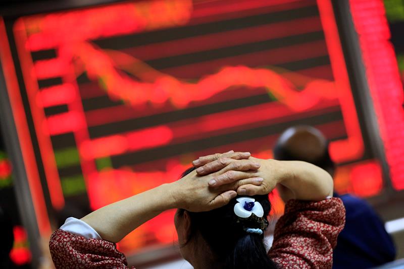  The Shanghai Stock Exchange opens in red and loses 0.44%