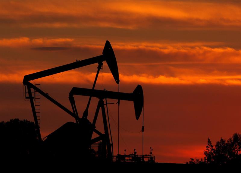  Texas oil opens up 1.64% to $ 57.76